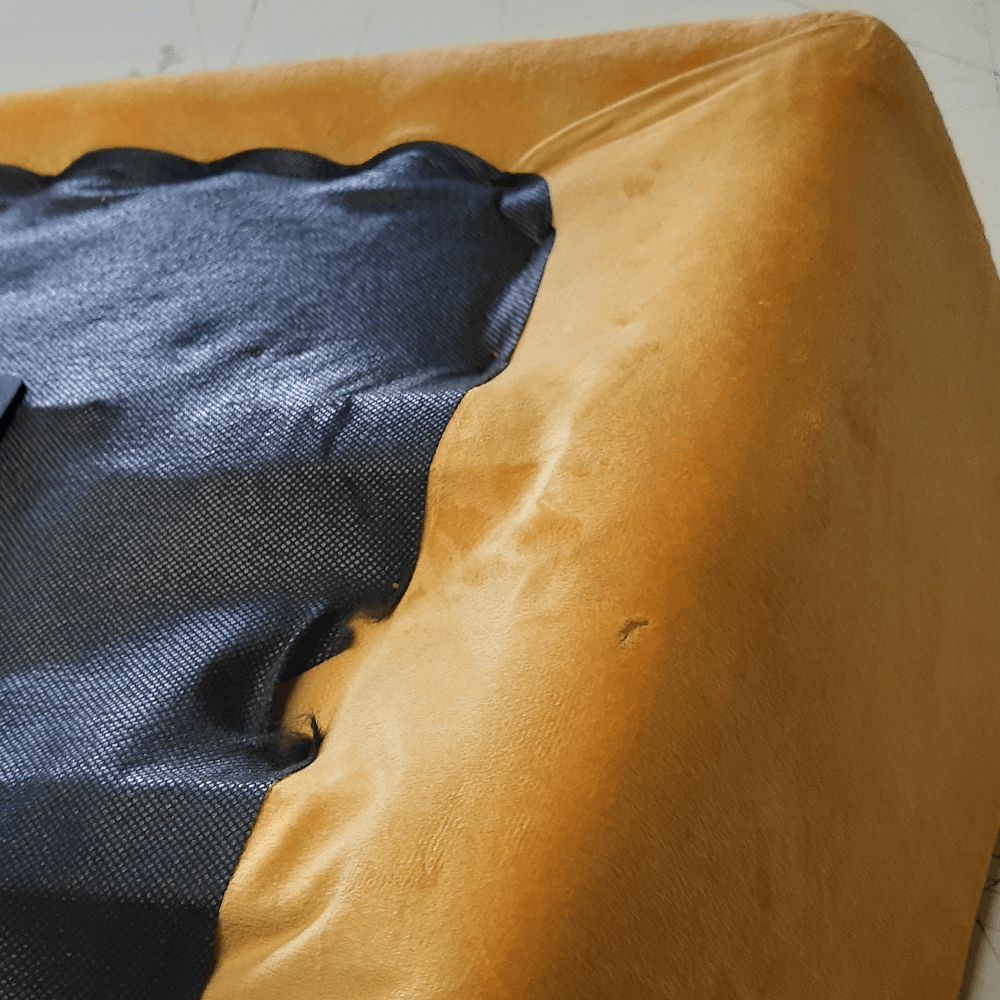 Otočná stolička, horčicová Velvet látka/čierna, VELEZA P2, poškodený tovar