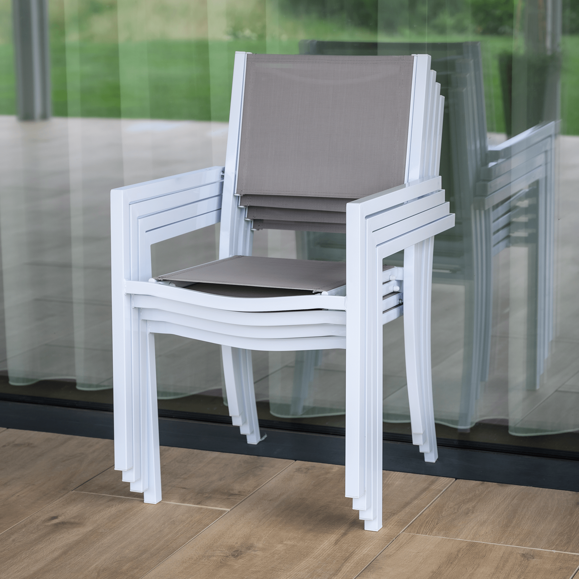 Kerti rakásolható szék, fehér acél/világosszürke, DORIO