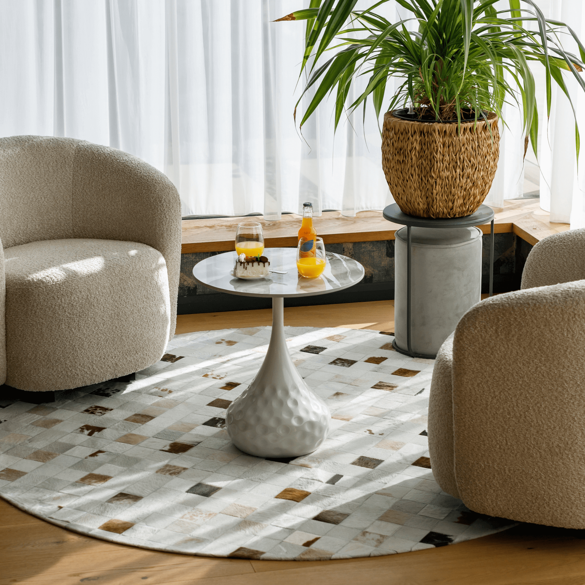 Konferenčný stolík, biely mramor/oceľ, EBREL