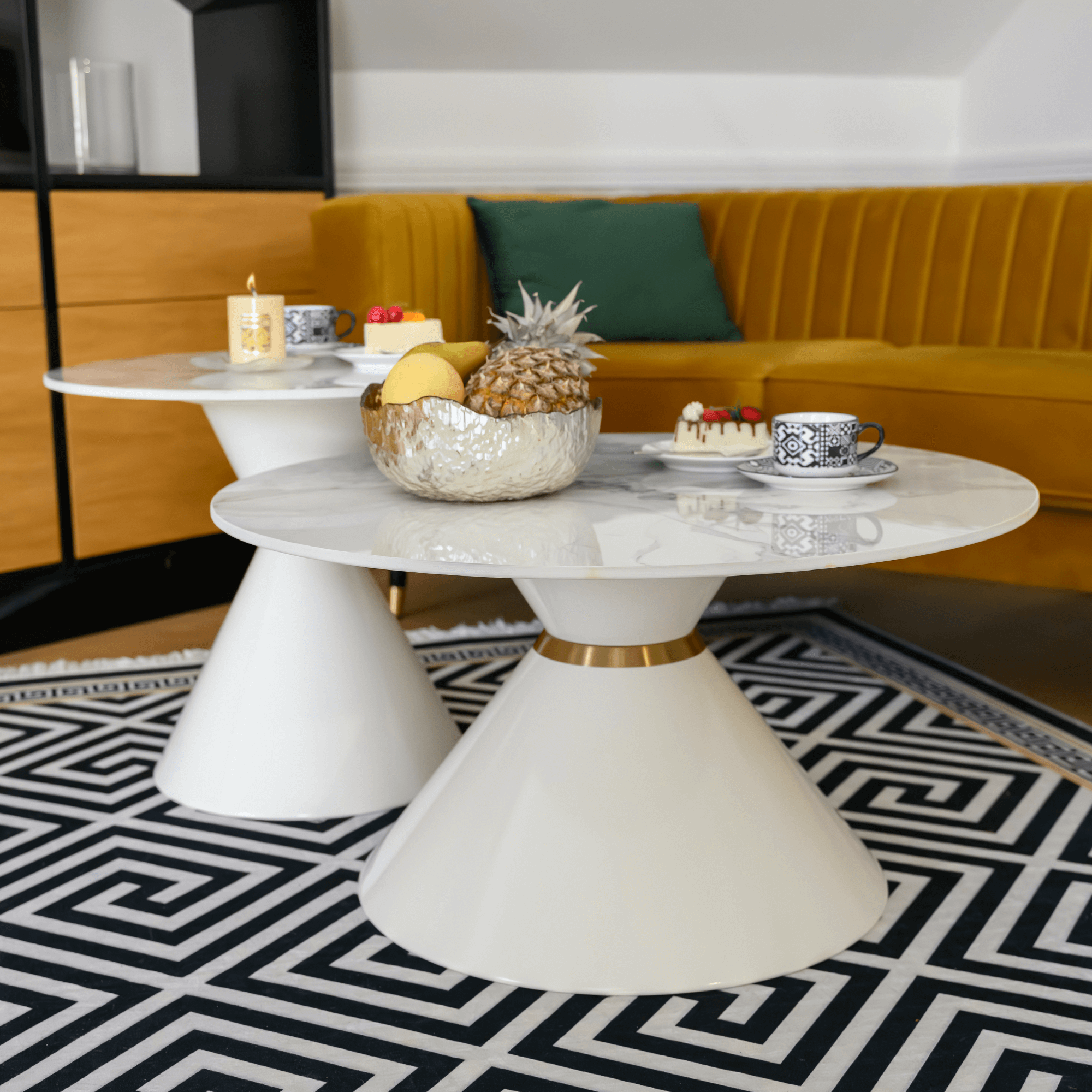 Dohányzóasztalok, 2 db-os szett, fehér márvány/fehér/arany, acél, MABUZ Dohányzóasztalok, 2 db-os szett, fehér márvány/fehér/arany, acél, MABUZ