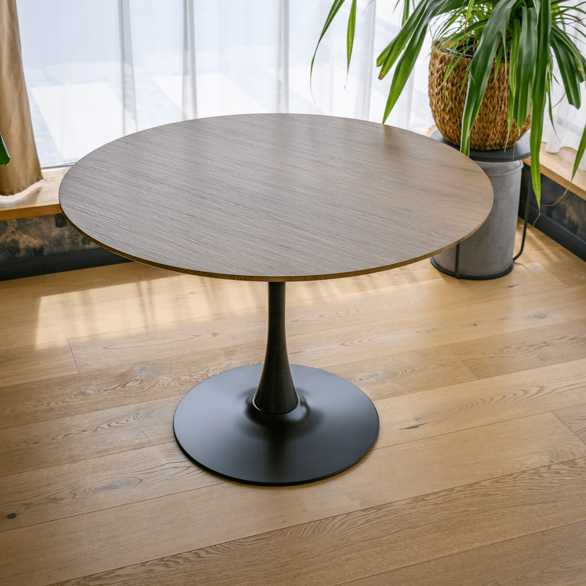 Étkezőasztal, kerek, tölgy/fekete, átmérő 110 cm, REVENTON NEW Étkezőasztal, kerek, tölgy/fekete, átmérő 110 cm, REVENTON NEW