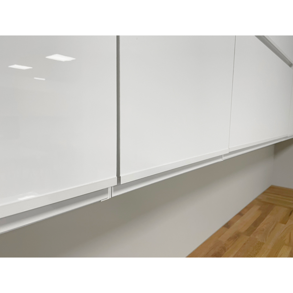 Rohová univerzálna kuchynská linka 320x200, biela vysoký lesk HG/biela FLOT