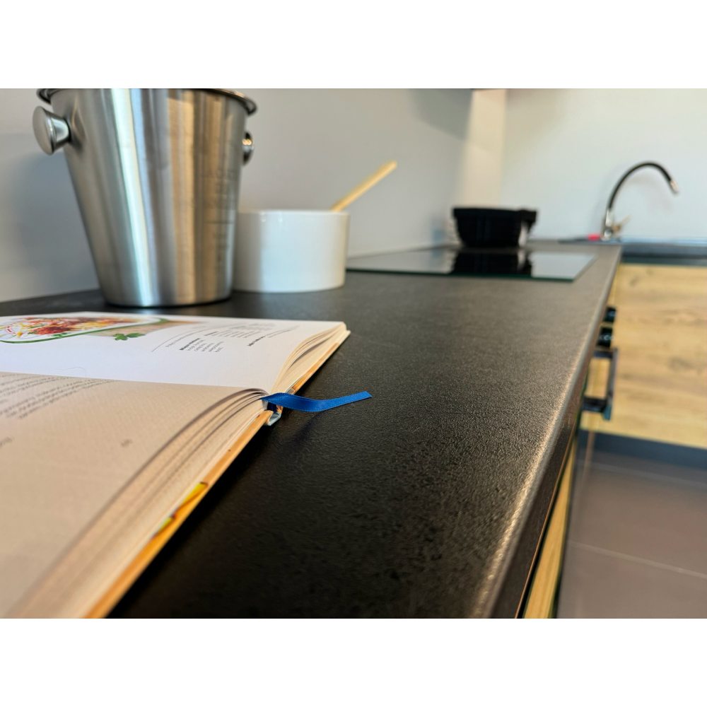 Rohová univerzálna kuchynská linka 300x180, dub artisan/čierna, BRECK