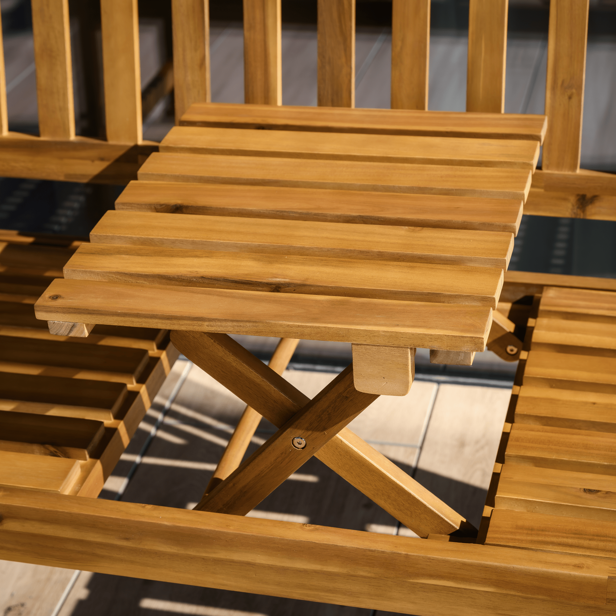 Kerti pad asztallal, akácfa, TAIMA