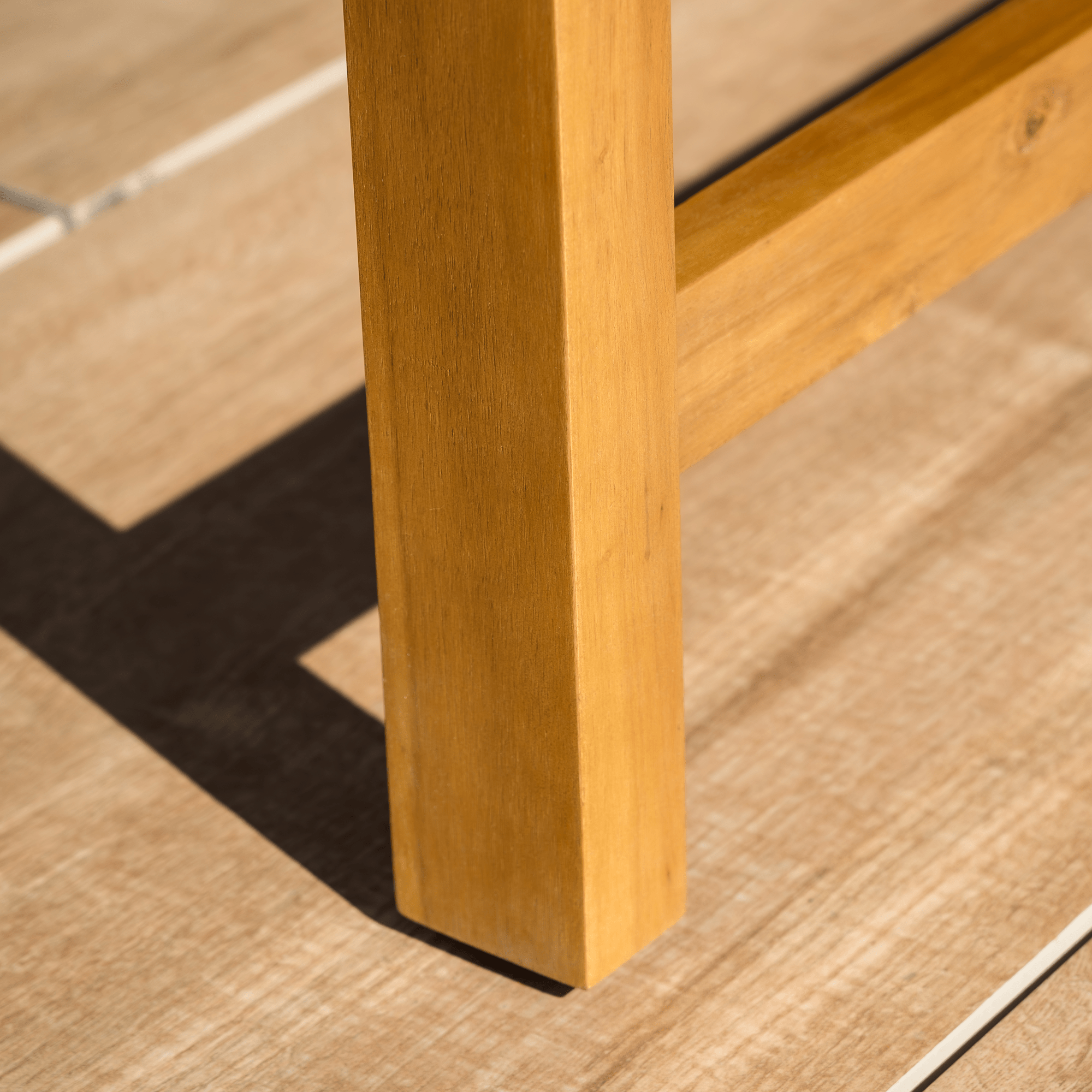 Kerti pad asztallal, akácfa, TAIMA