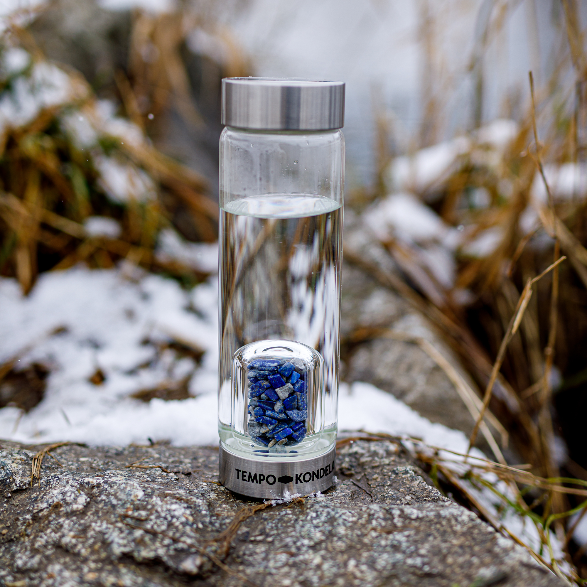 TEMPO-KONDELA CRYSTAL, sklenená fľaša s kyanitom, 500 ml